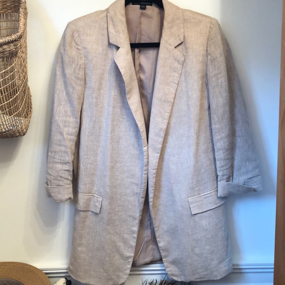 Women’s Linen Blazer